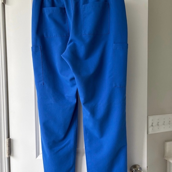Spirit Royal Blue Women's scrubs - Picture 4 of 4